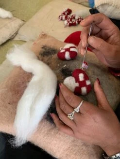 Deurkrans Vilt Winterkleuren -Interio Winkel deurkrans vilt winterkleuren 4