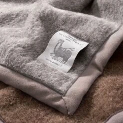 Doubleface Deken Alpaca, Grijs-Braun -Interio Winkel doubleface deken alpaca 1