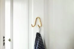 Dubbele Haak Messing, Gepolijst 9 Dubbele Haak Messing, Gepolijst -Interio Winkel dubbele haak messing 2