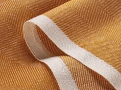 Finse Tafelloper Linnen, Oker 5 Finse Tafelloper Linnen, Oker -Interio Winkel finse tafelloper linnen 4