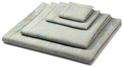 Jacquard Linnen Tafelloper, Blauw 9 Jacquard Linnen Tafelloper, Blauw -Interio Winkel jacquard linnen tafelloper 3