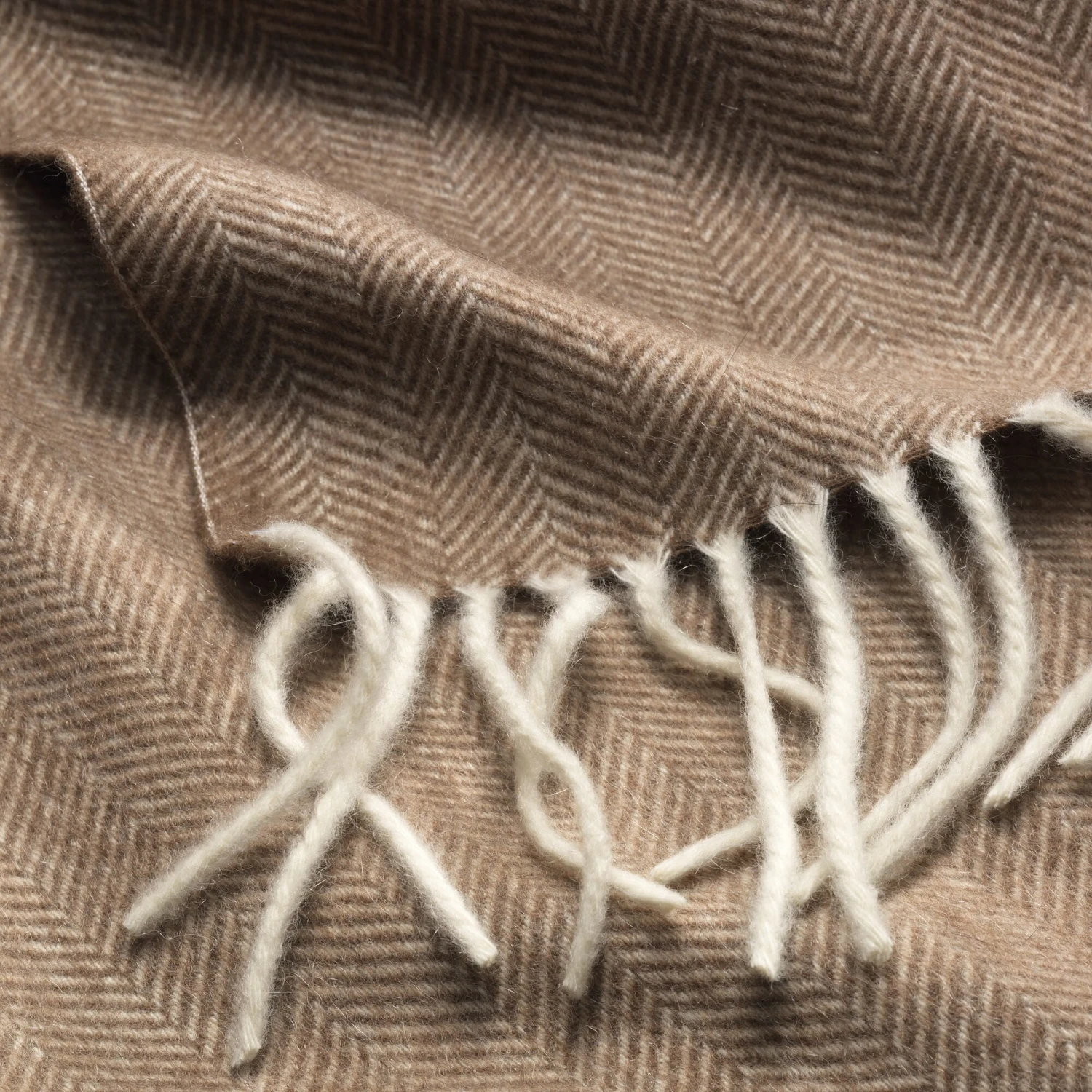 Kasjmier Deken Visgraat, Braun 4 Kasjmier Deken Visgraat, Braun - Afbeelding 2