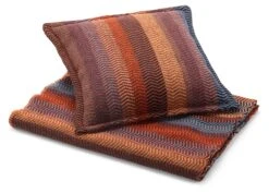 Lamswollen Deken Natuurlijke Tinten Vrij, Rood-Blauw 13 Lamswollen Deken Natuurlijke Tinten Vrij, Rood-Blauw -Interio Winkel lamswollen deken natuurlijke tinten vrij 3