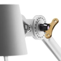 Tonone Vloerlamp Staal En Aluminium, Wit 10 Tonone Vloerlamp Staal En Aluminium, Wit -Interio Winkel tonone vloerlamp staal aluminium 9